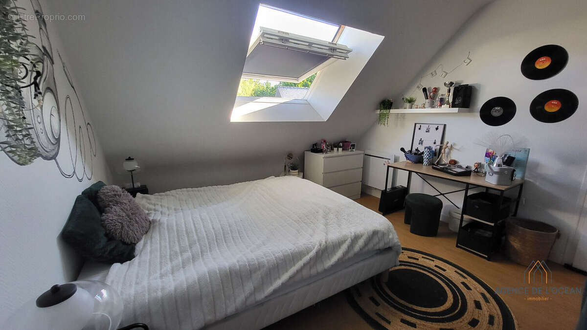 Maison à vendre à Ploemel - 890 m² avec piscine et jardin aménagé - photo 10