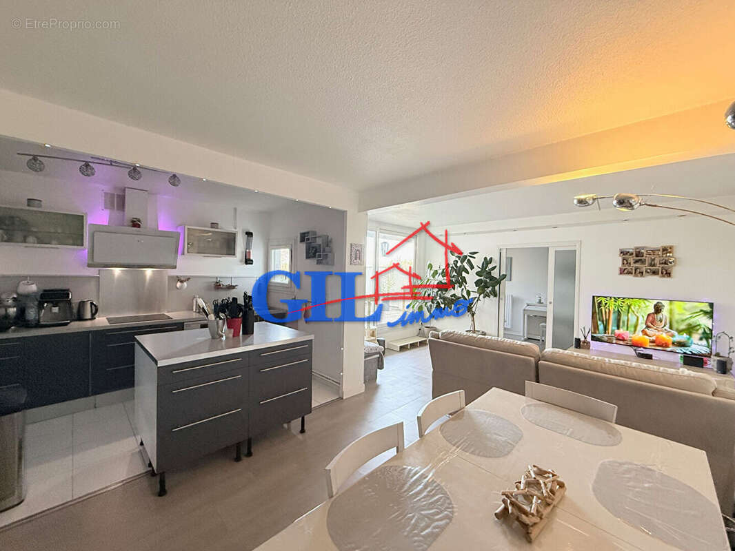 Appartement à SAVIGNY-LE-TEMPLE