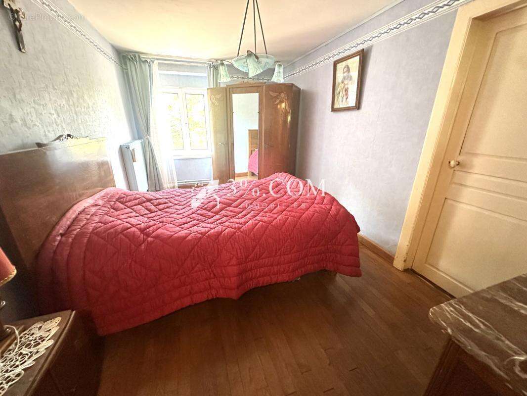 Maison à SAINT-SAUVEUR