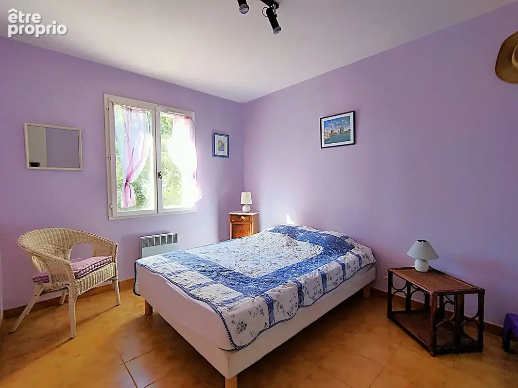 Propriété familiale spacieuse de type 8 à vendre à Garéoult sur 2000m² de terrain - photo 11