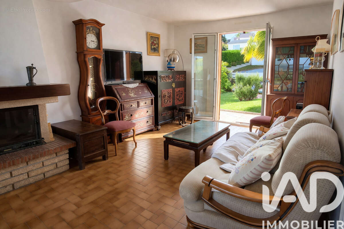 Photo 2 - Maison à PONT-SUR-YONNE