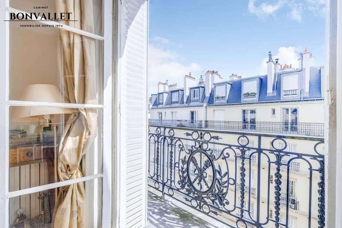 Appartement à PARIS-15E