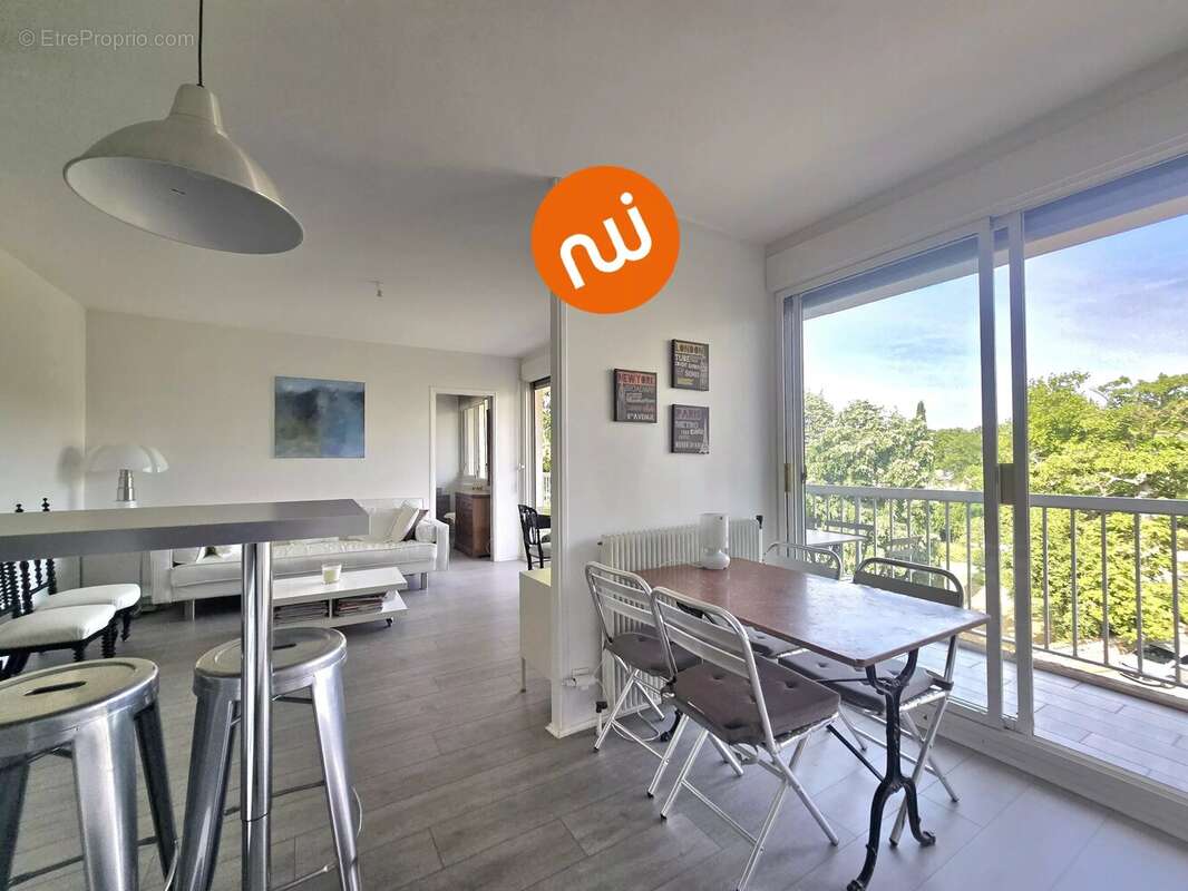 DERNIER ETAGE - Appartement T2 51m² - Parking privée - photo 2