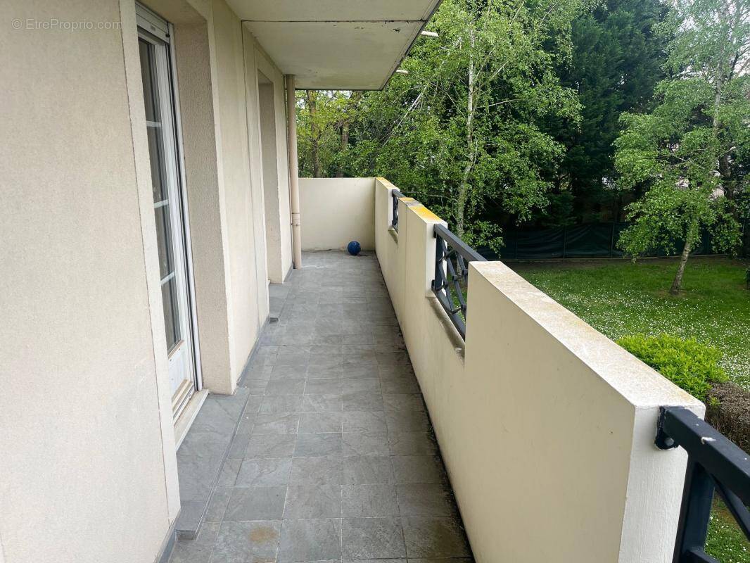 Appartement à CORBEIL-ESSONNES