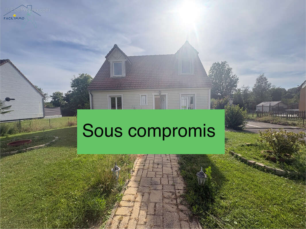 Maison à SAINT-LEGER-LES-DOMART