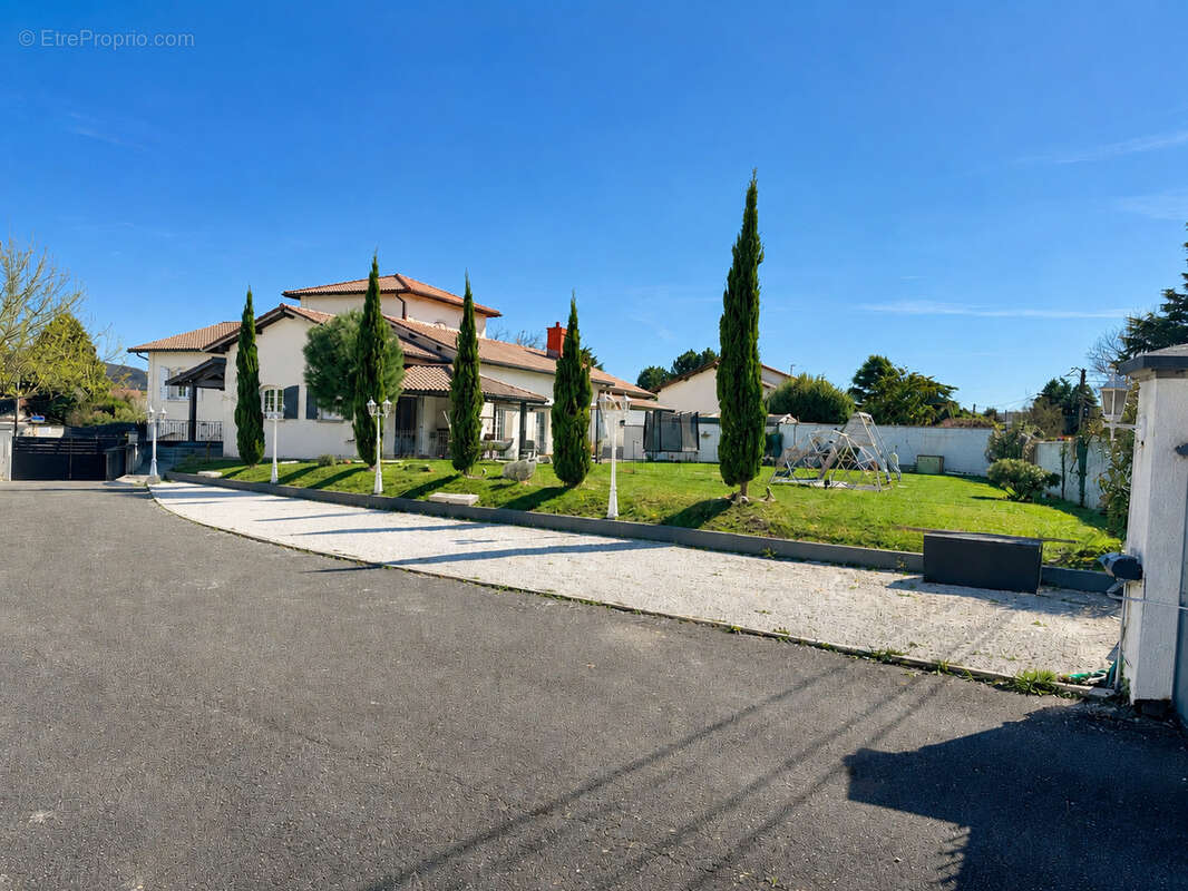 Maison à COMMUNAY