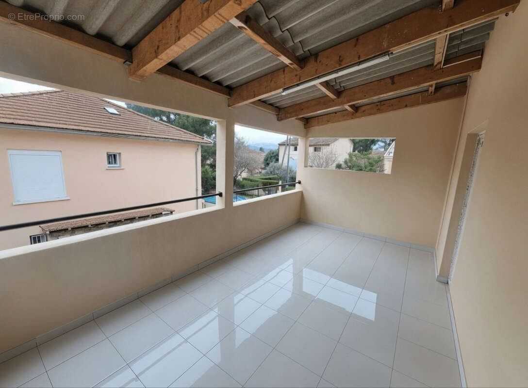 Appartement à PERTUIS