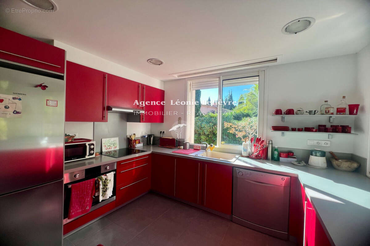 Maison à LES ISSAMBRES