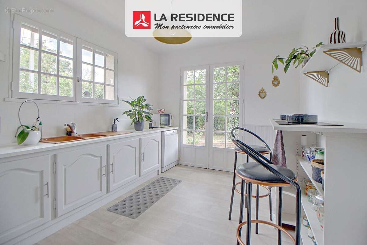 Maison à VERNEUIL-SUR-SEINE