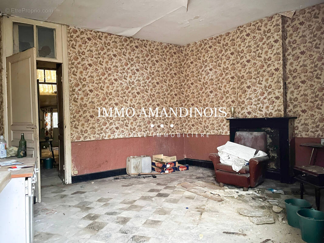 Maison à SAINT-AMAND-LES-EAUX