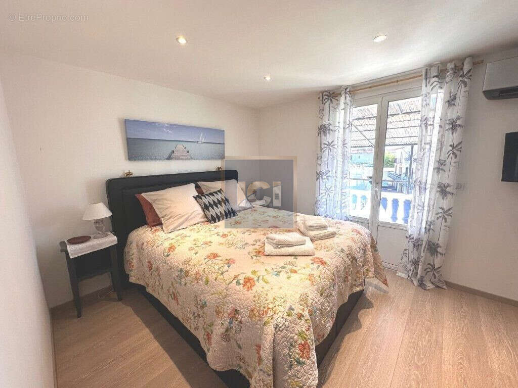 Appartement à GRIMAUD