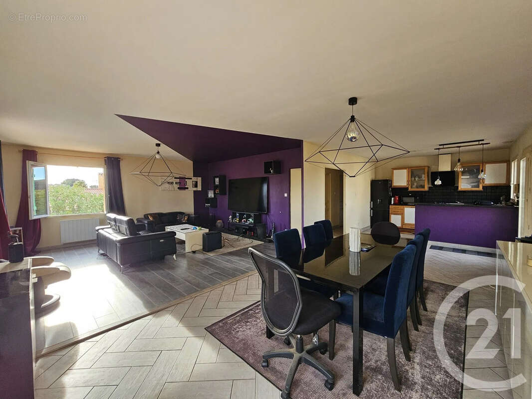 Maison à SIX-FOURS-LES-PLAGES