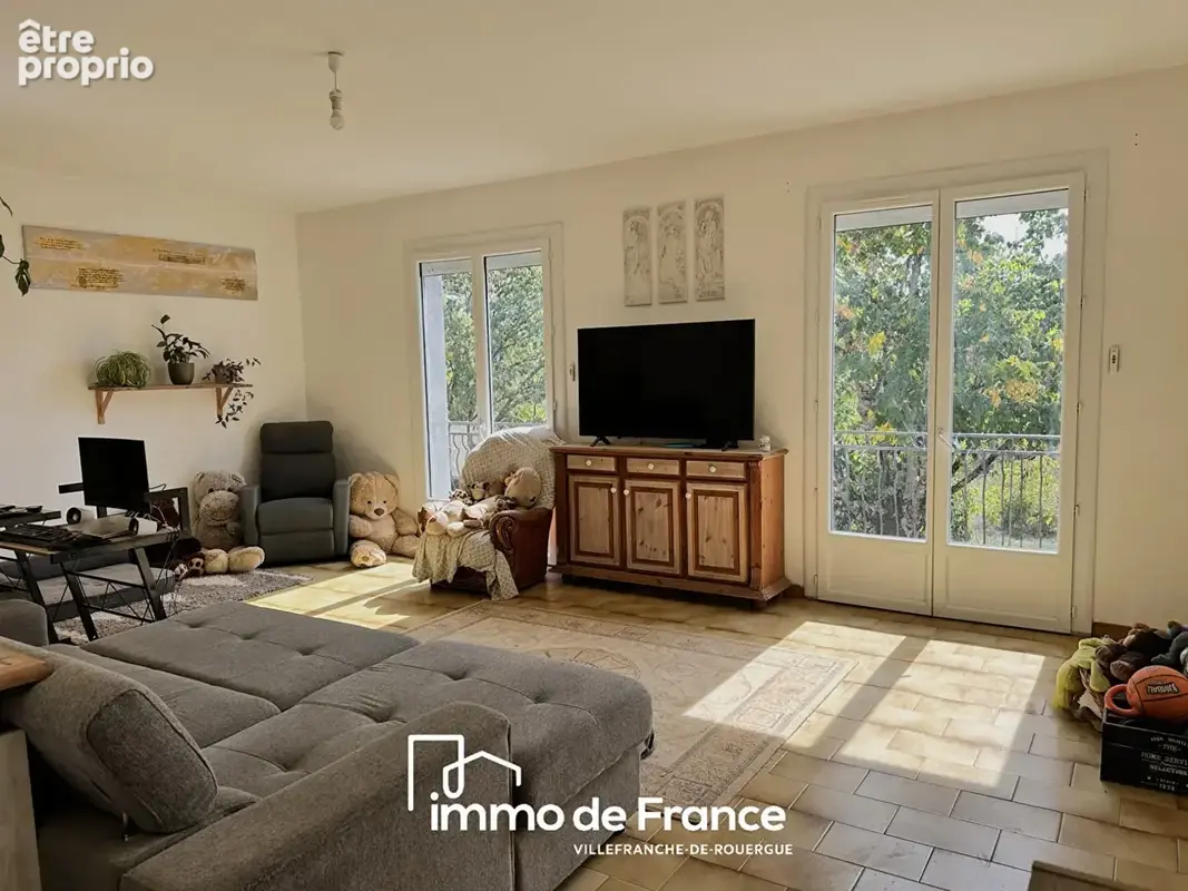 Maison 128 m² sur sous sol, 5 chambres, 5228 m² de terrain, toutes commodités, écoles et collèges et lycées à pied - photo 2