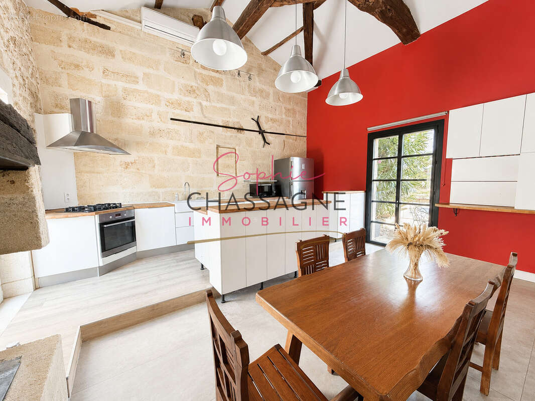 Maison à SAINT-EMILION