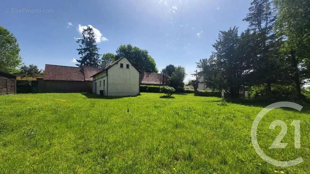 Maison à MESNIL-VERCLIVES