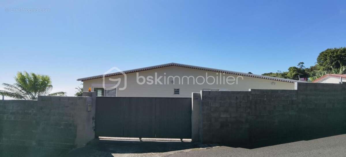  vente – domicile de charme à saint-denis (village du brûlé) - photo 14