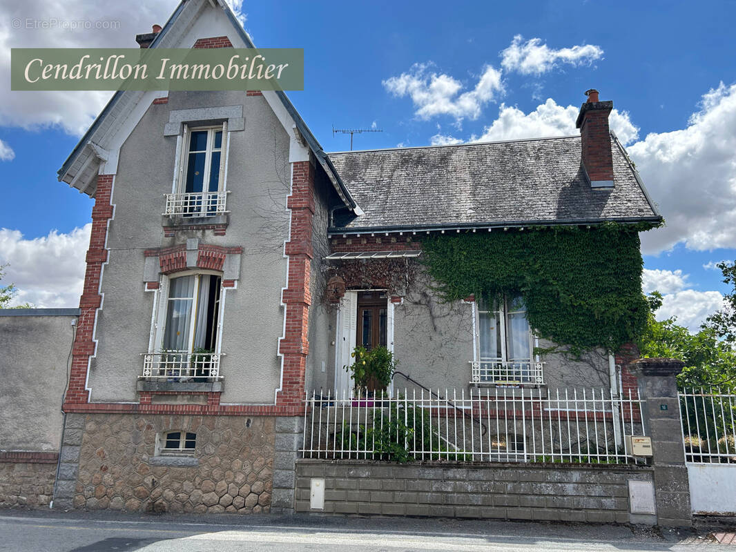 Maison à BONNAT