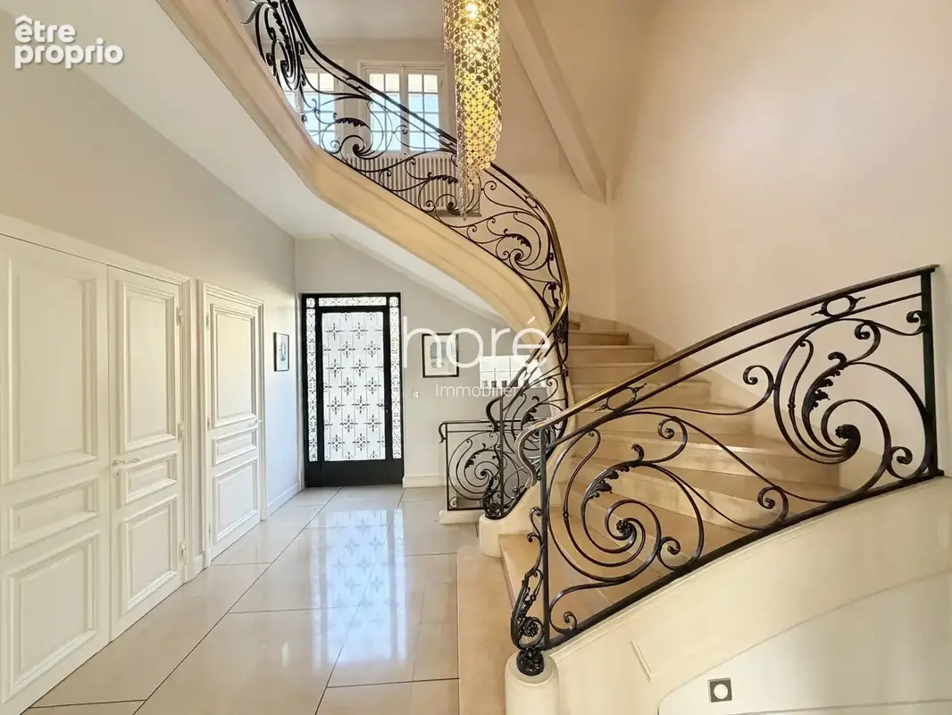 Maison 9 pièces 290 m² à vendre à Beauchamp (95250) - photo 4