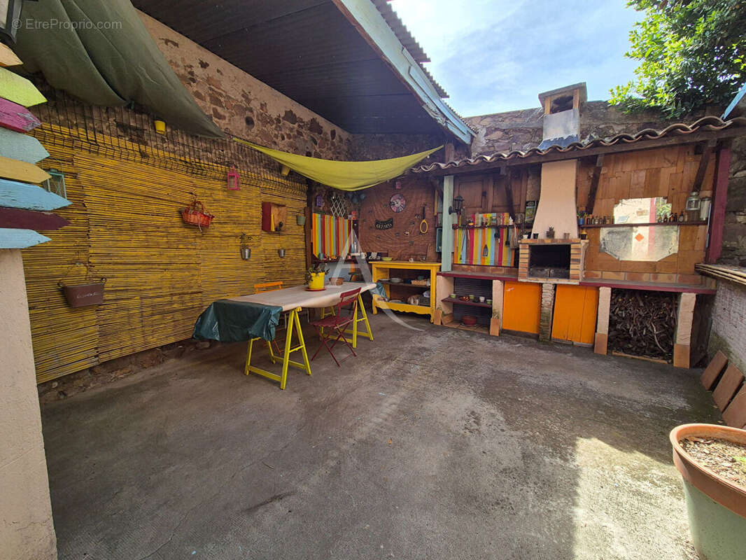 Maison à LA CRAU