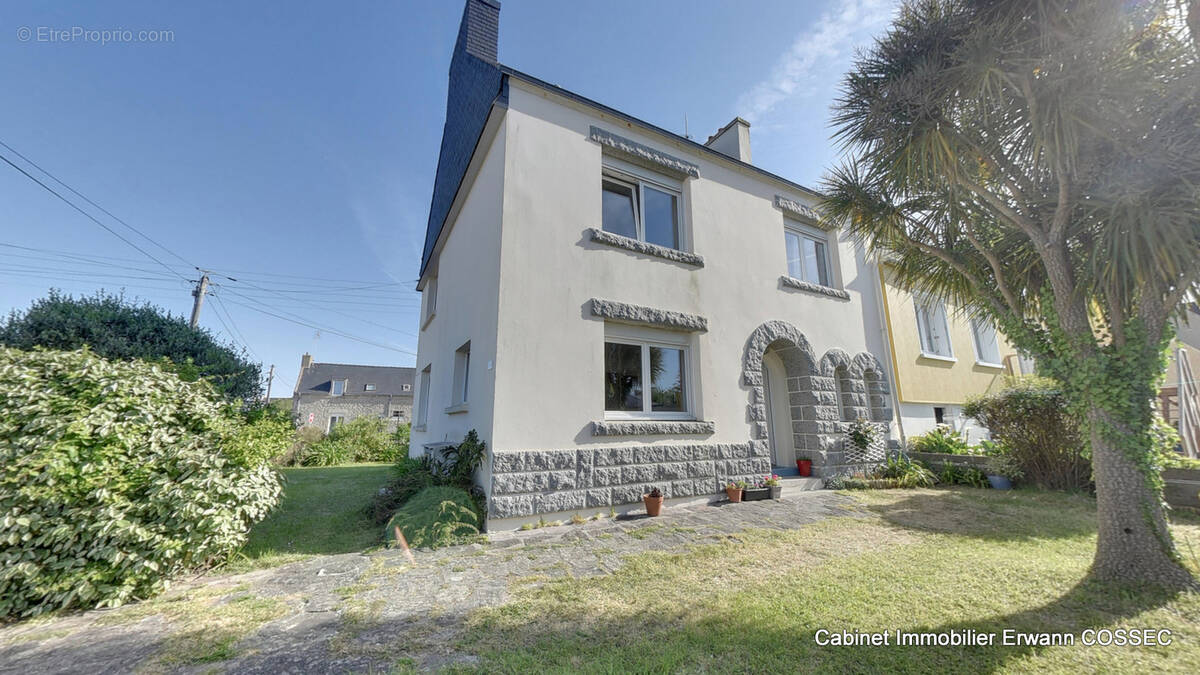Maison à GUILVINEC