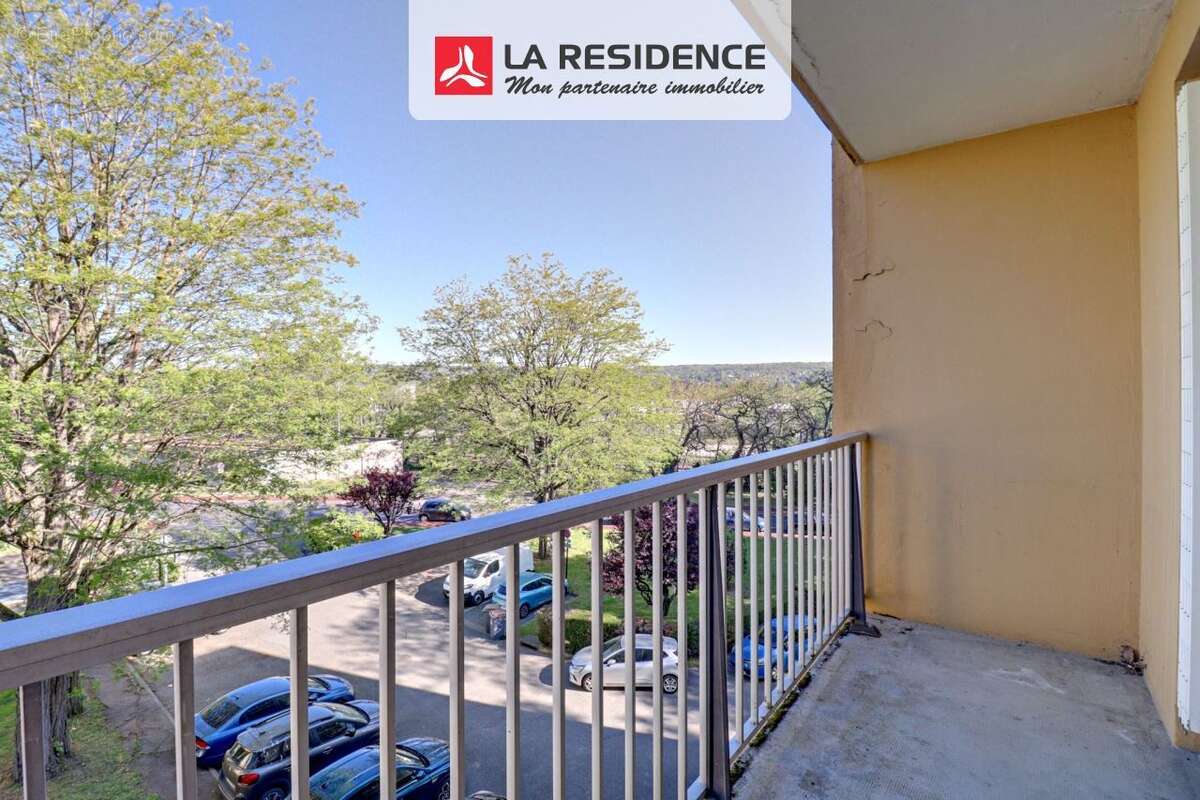 Appartement à VERNEUIL-SUR-SEINE