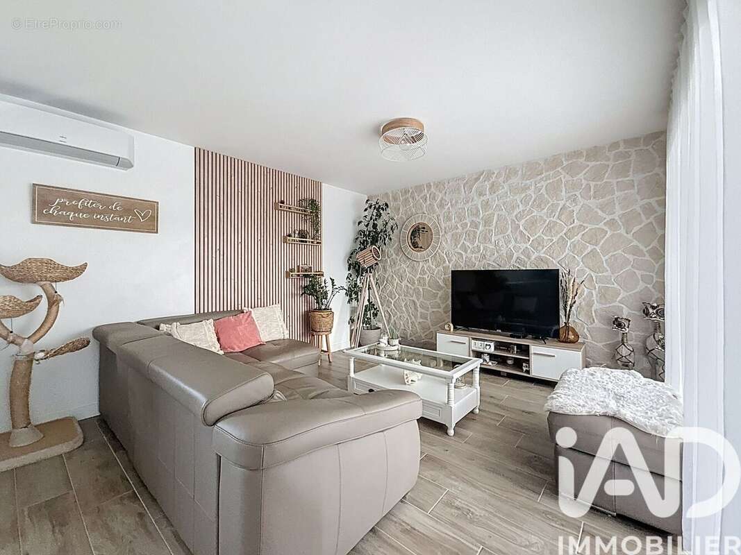 Photo 4 - Maison à SALLES