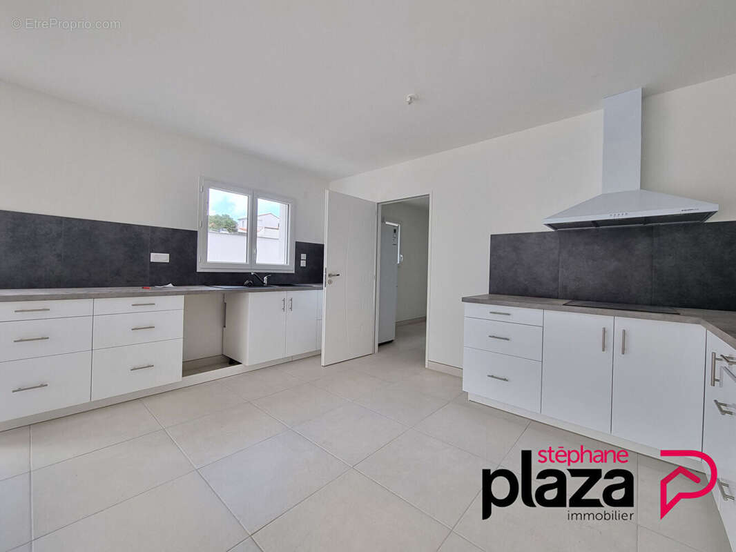 Maison à VAUX-SUR-MER