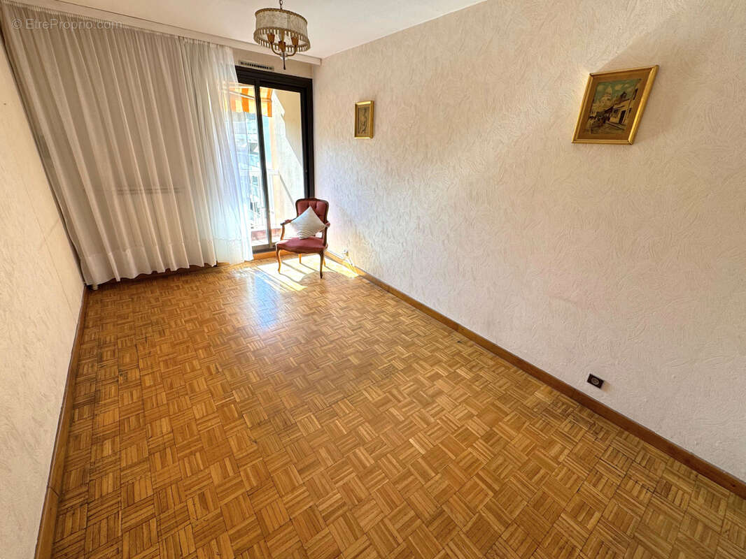 Appartement à MARSEILLE-10E