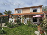 Maison à LESPERON