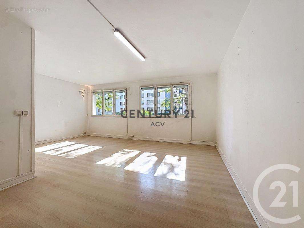 Appartement à MAISONS-ALFORT