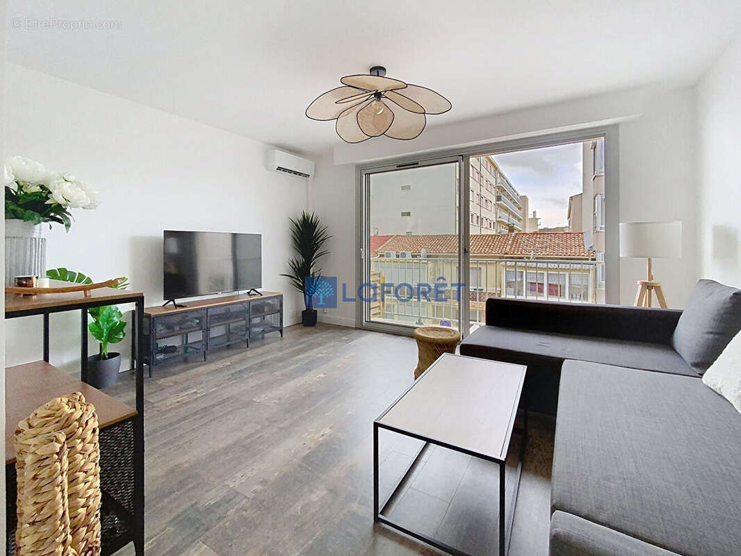 Tres bel appartement t2 cabine  traversant et renove avec vue mer - photo 2