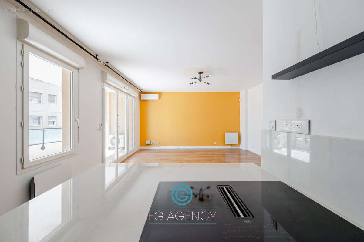 Appartement à MARSEILLE-8E