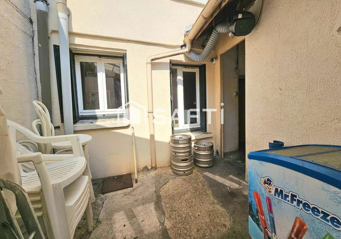 Photo 4 - Commerce à LES ALLUETS-LE-ROI