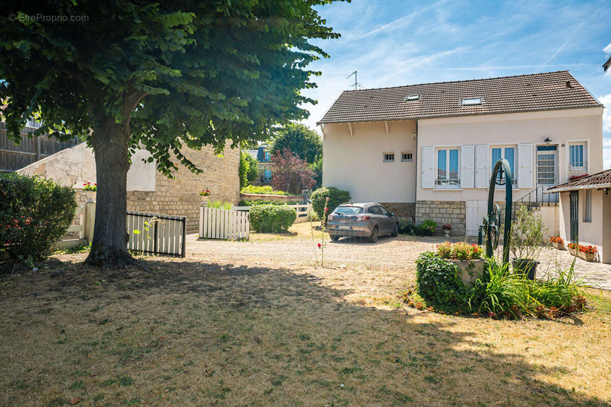 Maison Montesson 8 pièce(s) 163.14 m2 - photo 17