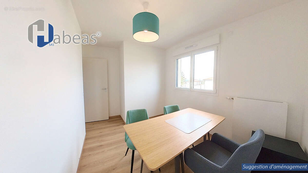 Maison à SAINT-PIERRE-DE-CHANDIEU