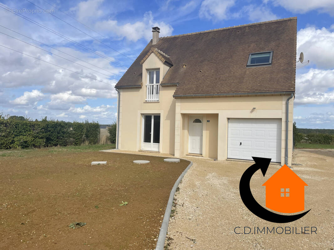 Maison à LE FAVRIL