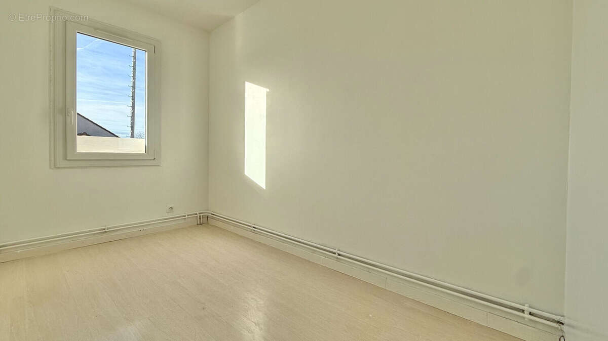 Maison à SAINT-PIERRE-DU-PERRAY