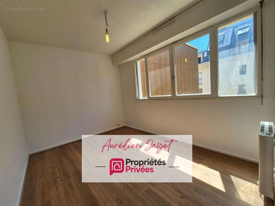 secteur Université Gare, Appartement 96 m²  4 chambres, parking - photo 9