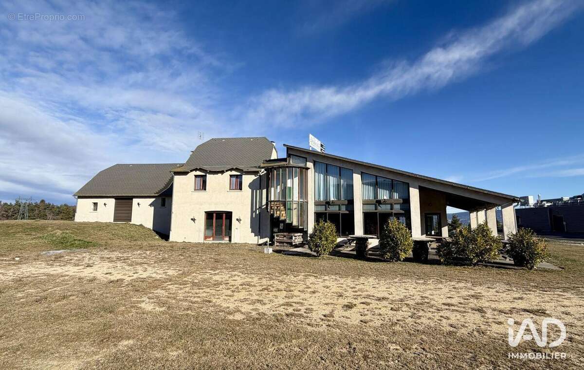 Photo 2 - Commerce à ALBARET-SAINTE-MARIE