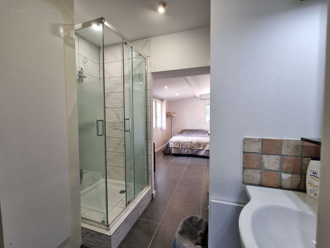 Maison à REGUSSE