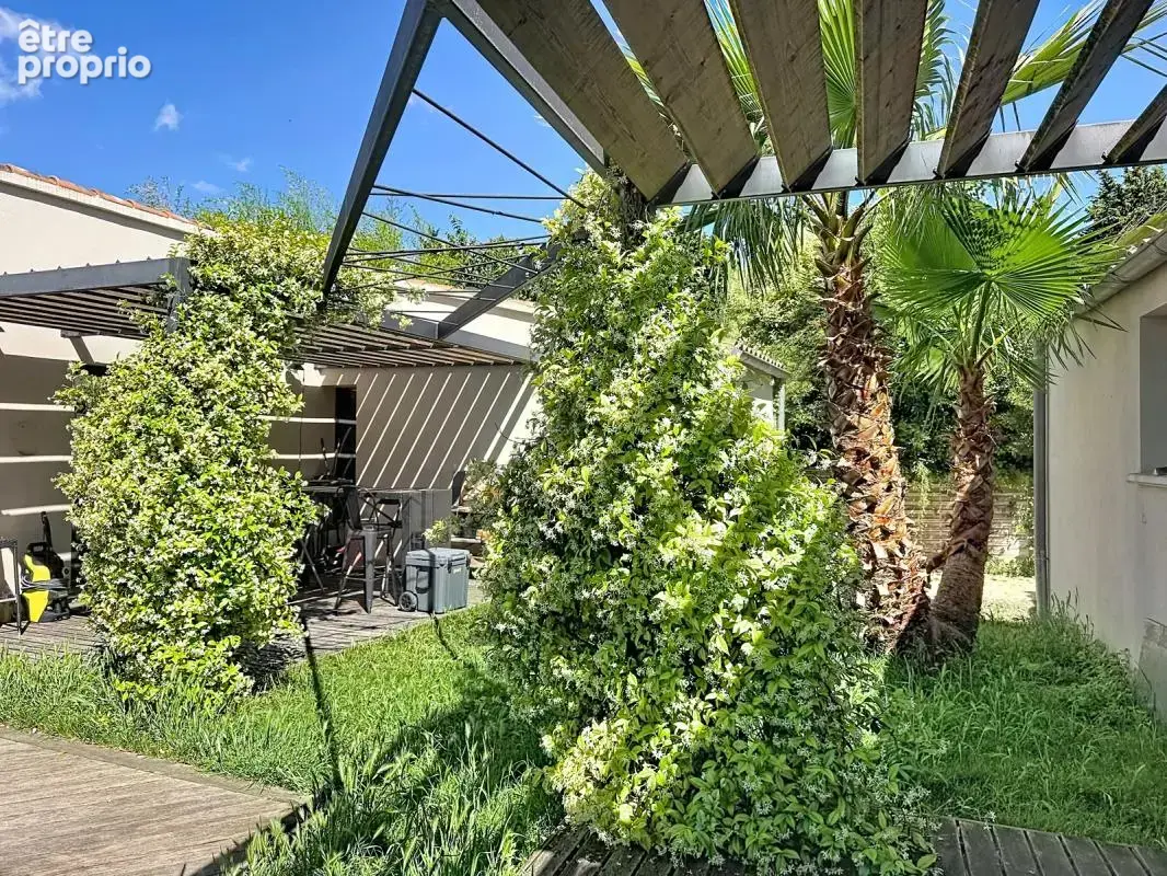 Althen-des-Paluds-villa197m²-terrain 2000m²- studios-piscine - photo 5