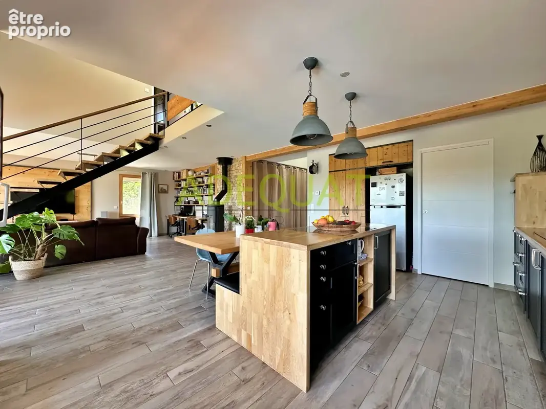 38890 SAINT-CHEF - Maison T5 Bioclimatique - Prestations de qualité - photo 6