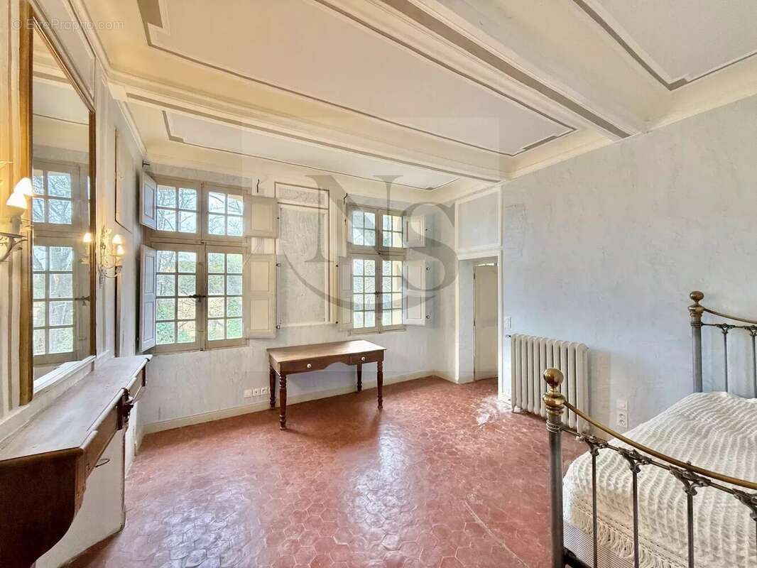 Aix-en-provence / propriété du xviiie siècle - domaine sécurisé avec dépendances - 5 minutes centre- ville - photo 23