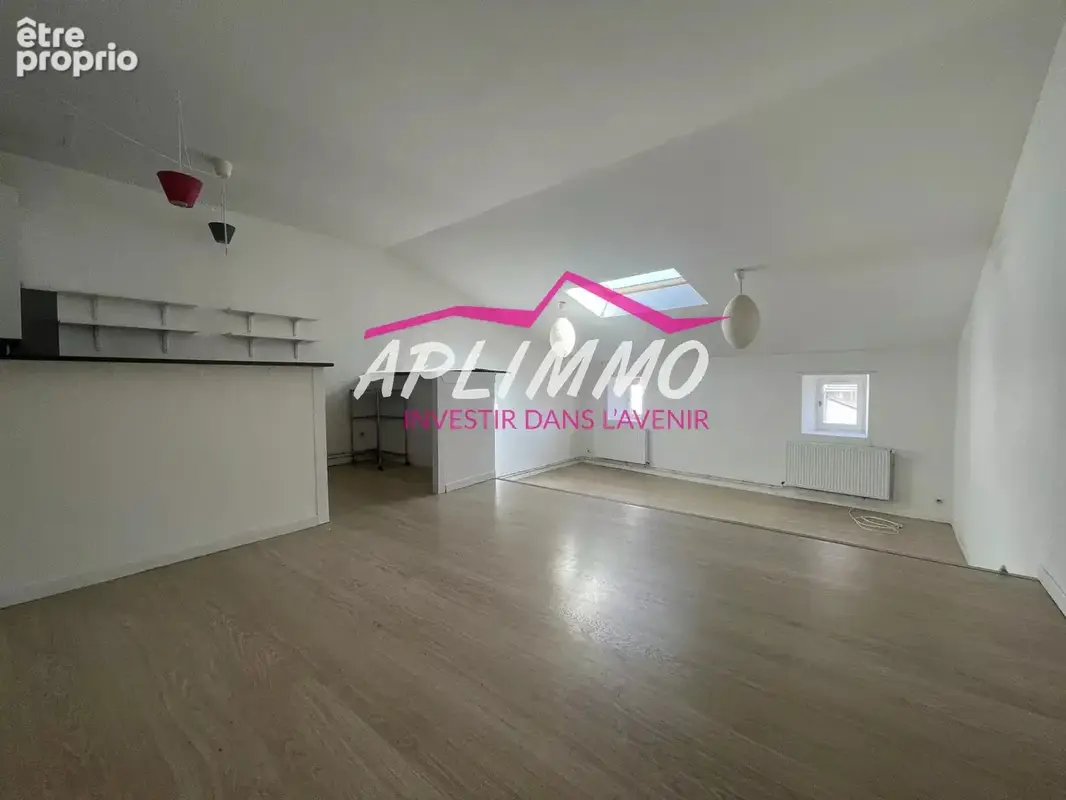 Appartement à LE TEIL