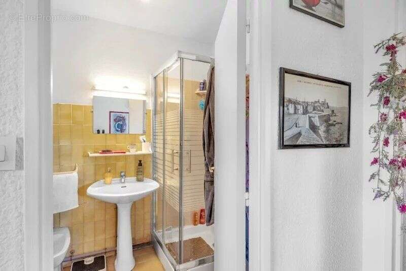 Appartement à VALLAURIS