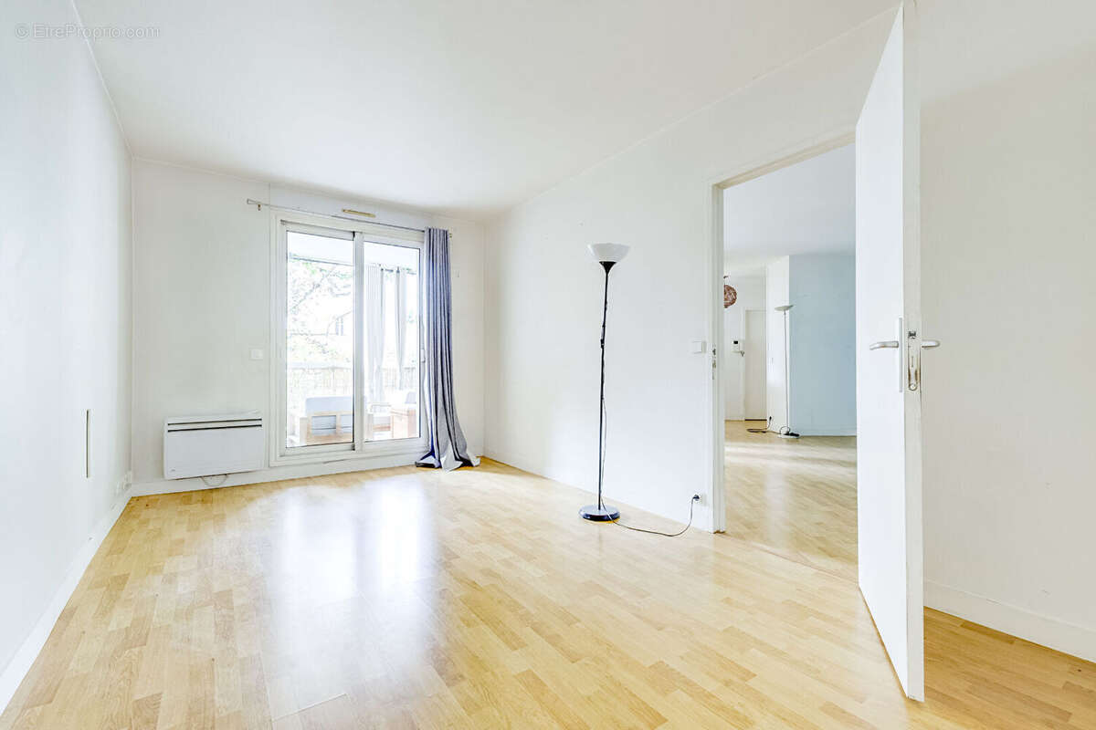 Appartement à PARIS-20E