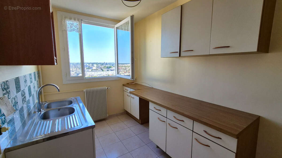 Appartement T3/T4 - 73m² - TOURS - photo 5
