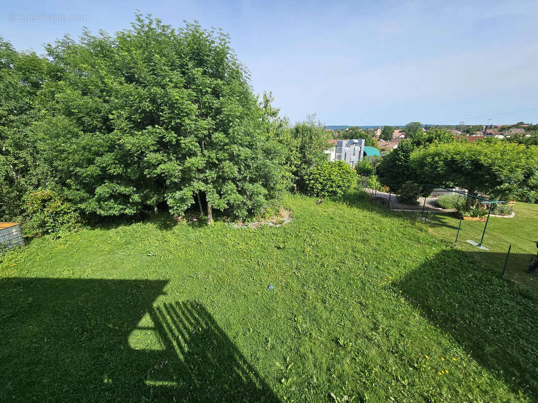 Maison mitoyenne à Etalans - photo 13