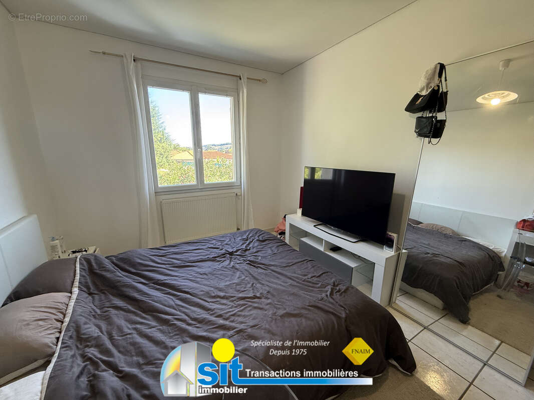 Villa100m2 habitables avec piscine - CHONAS L'AMBALLAN - photo 12