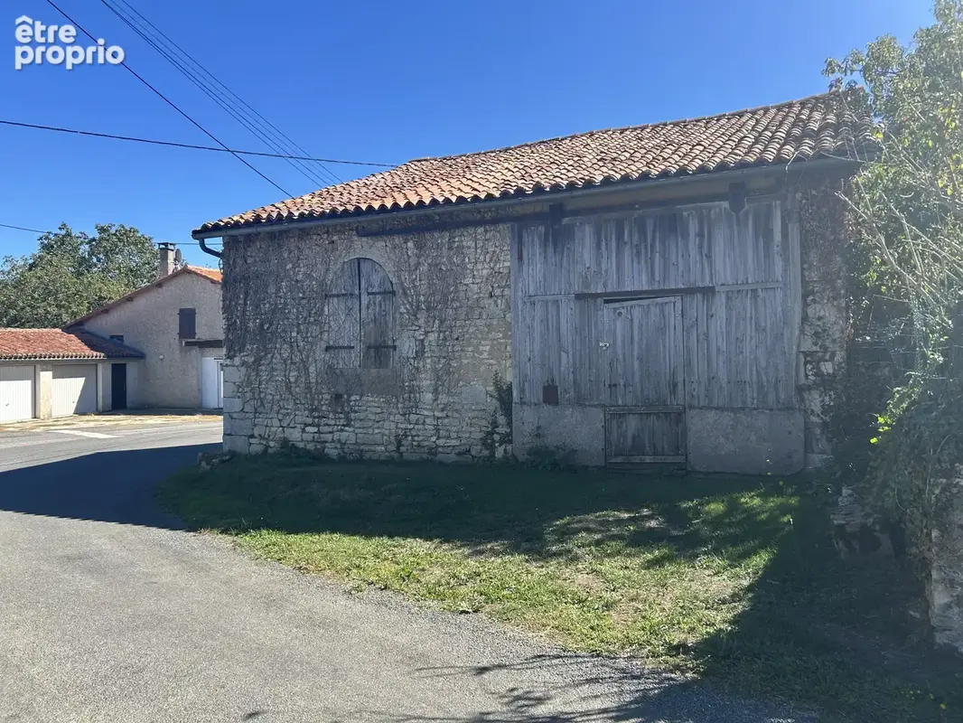 Maison de hameau avec terrasse - grange - terrain - photo 11